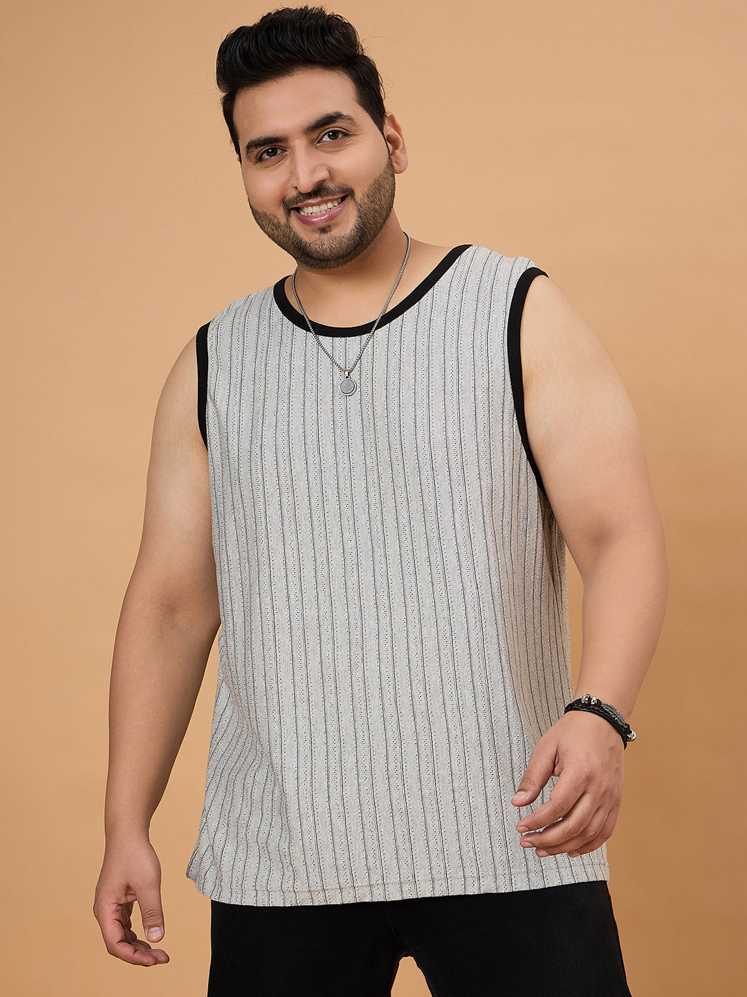 Men Plus Size Grasp White Solid Vest - bigbanana