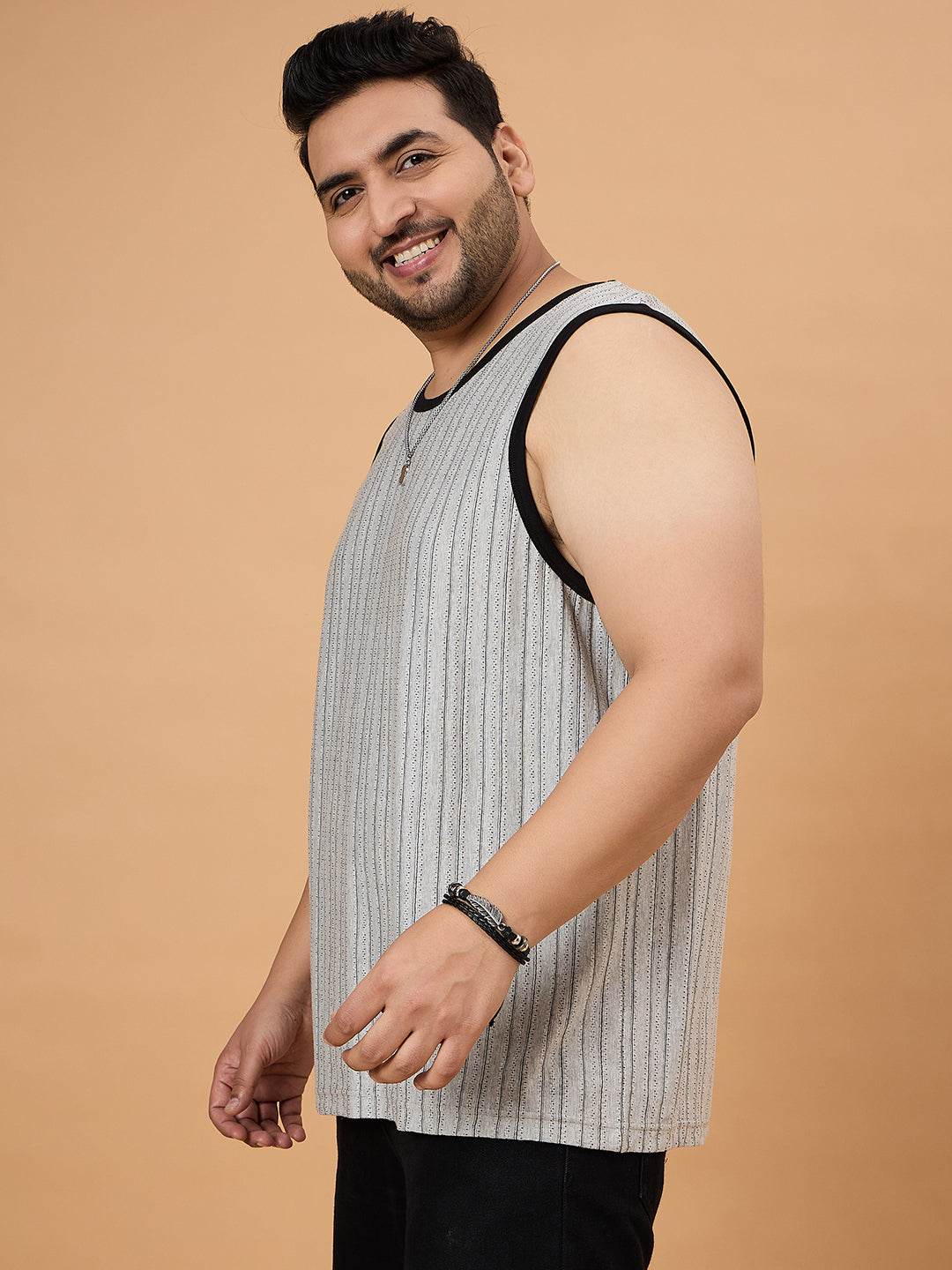 Men Plus Size Grasp White Solid Vest - bigbanana