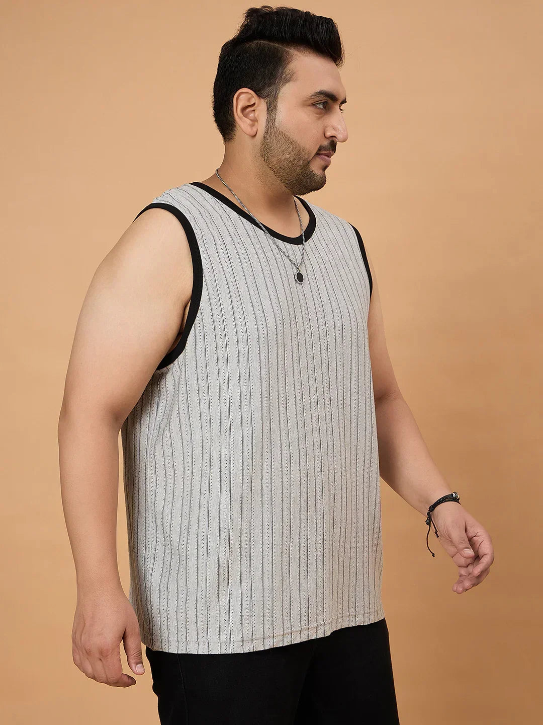 Men Plus Size Grasp White Solid Vest - bigbanana