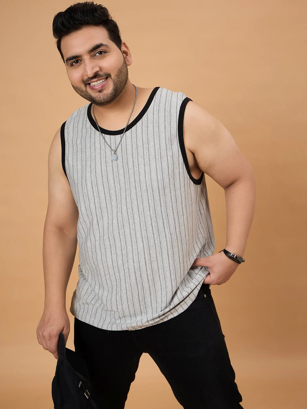 Men Plus Size Grasp White Solid Vest - bigbanana