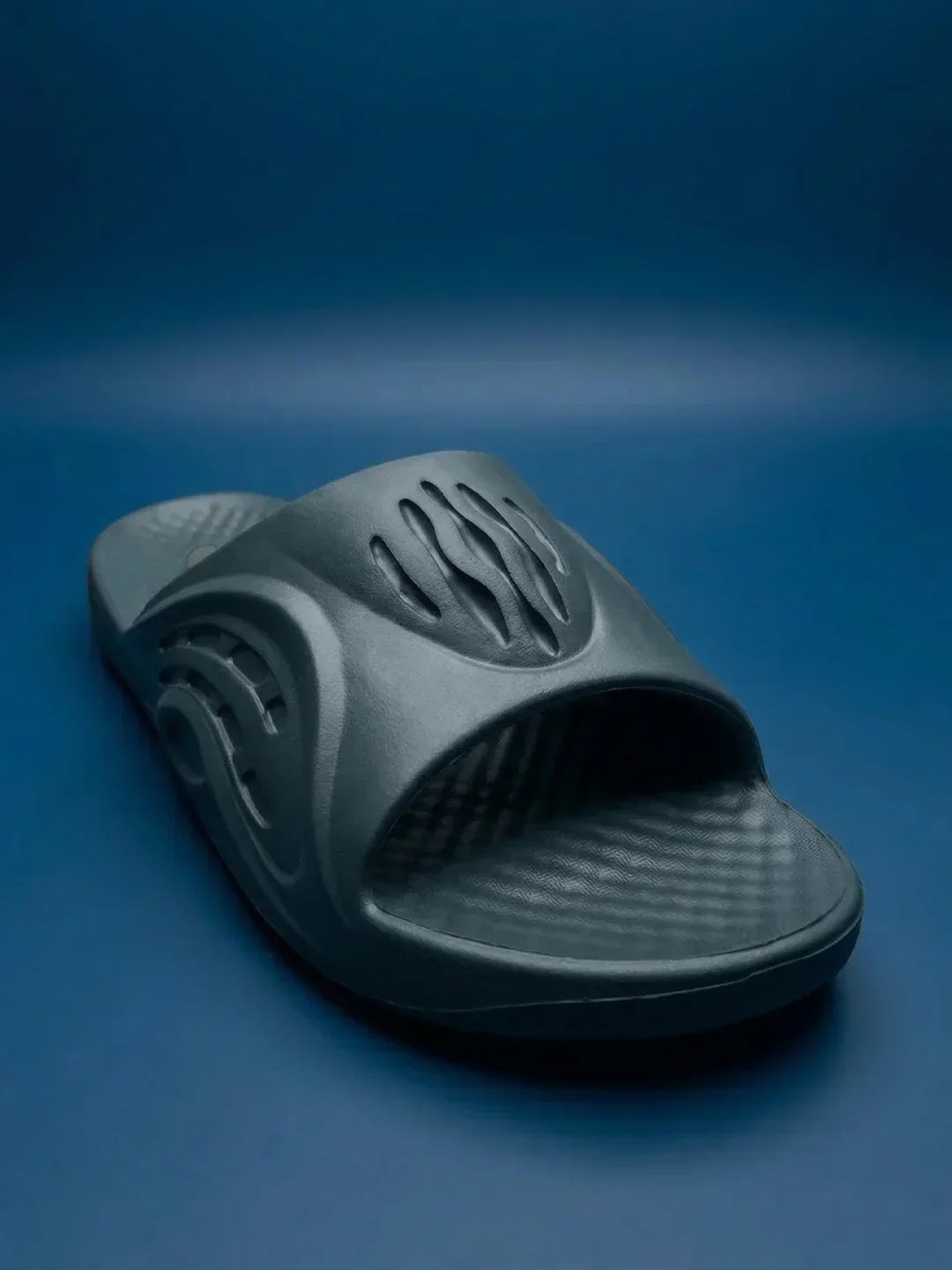 bigbanana Bastion-Dark Grey Unisex Slipper