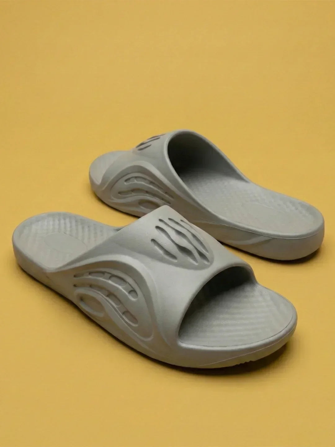 bigbanana Bastion-Light Grey Unisex Slipper