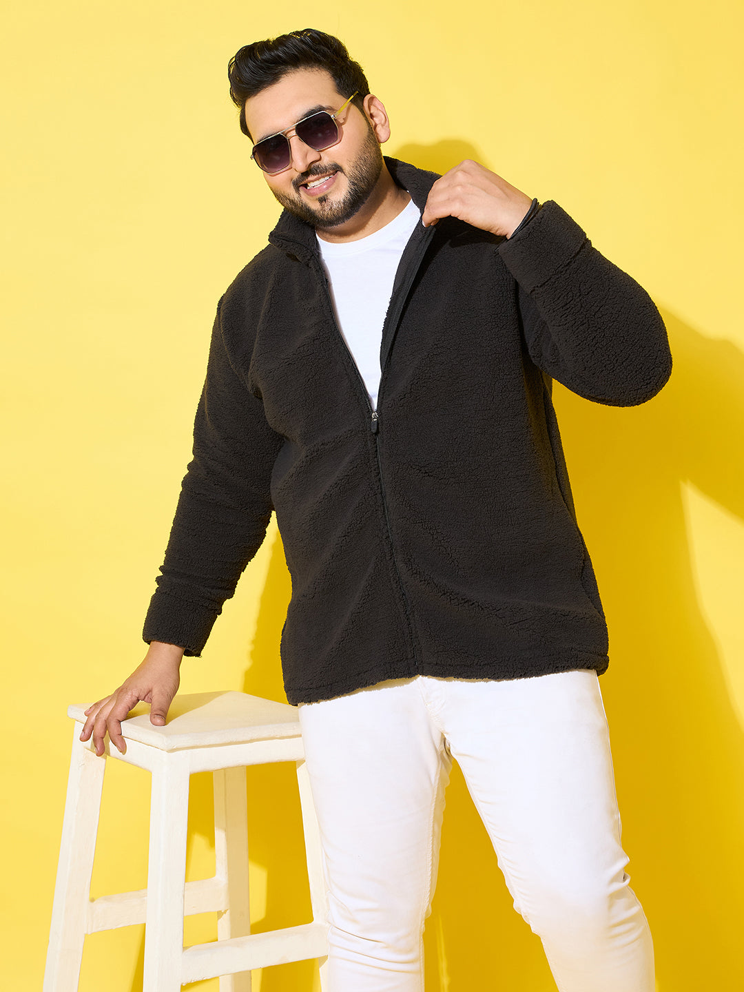 Men Plus Size Snug-Black Solid Jacket