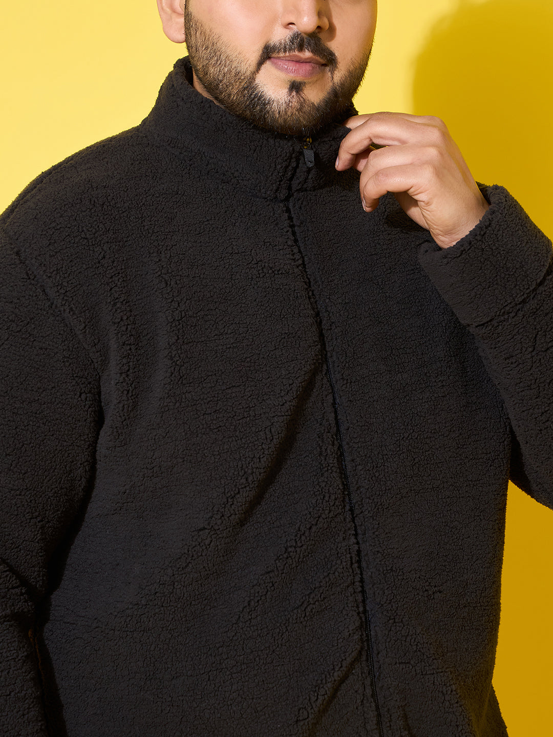 Men Plus Size Snug-Black Solid Jacket