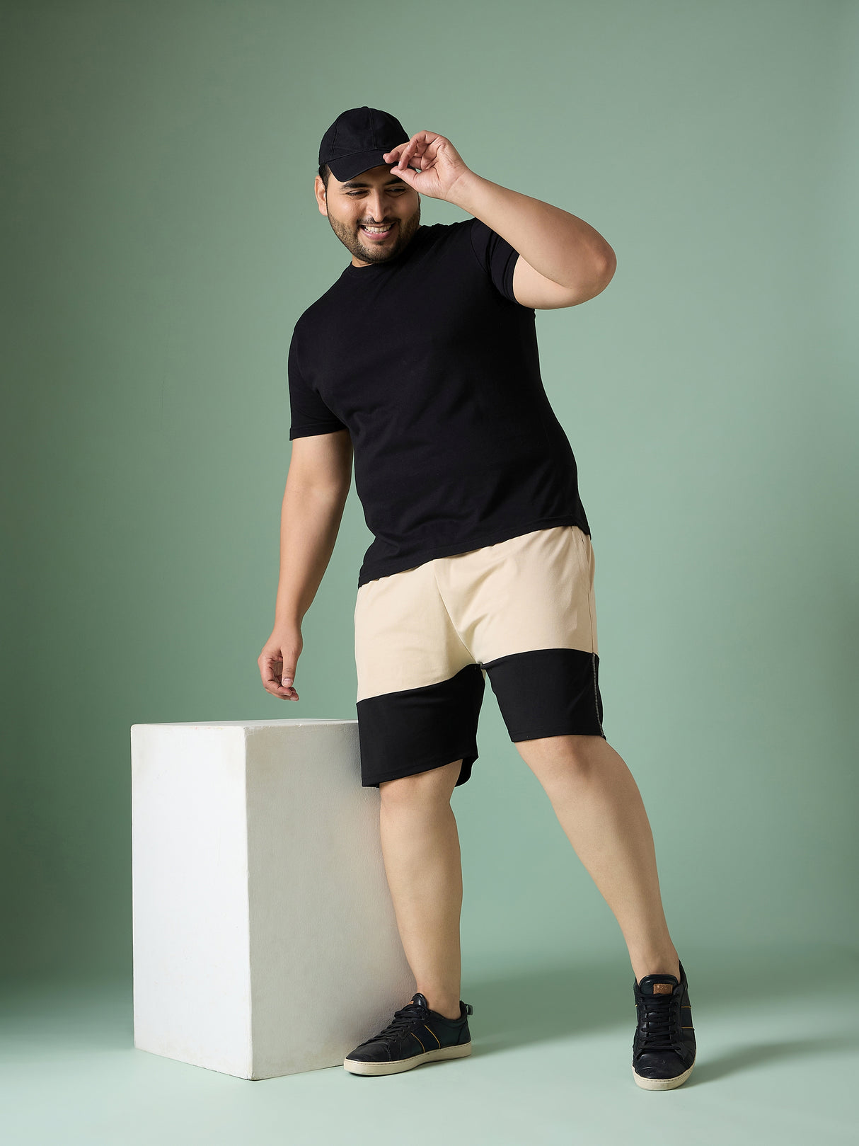 Men Plus Size Submerge Self Design Shorts - bigbanana