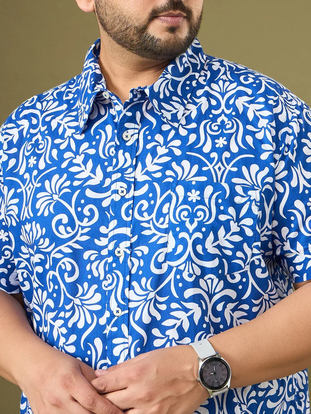 Men's plus size blue and white floral print shirt, close-up on pattern and fit