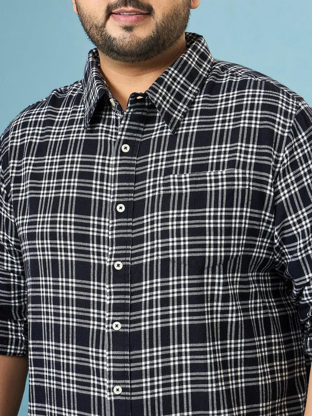 Men's plus size black and white checked shirt with collar and front pocket
