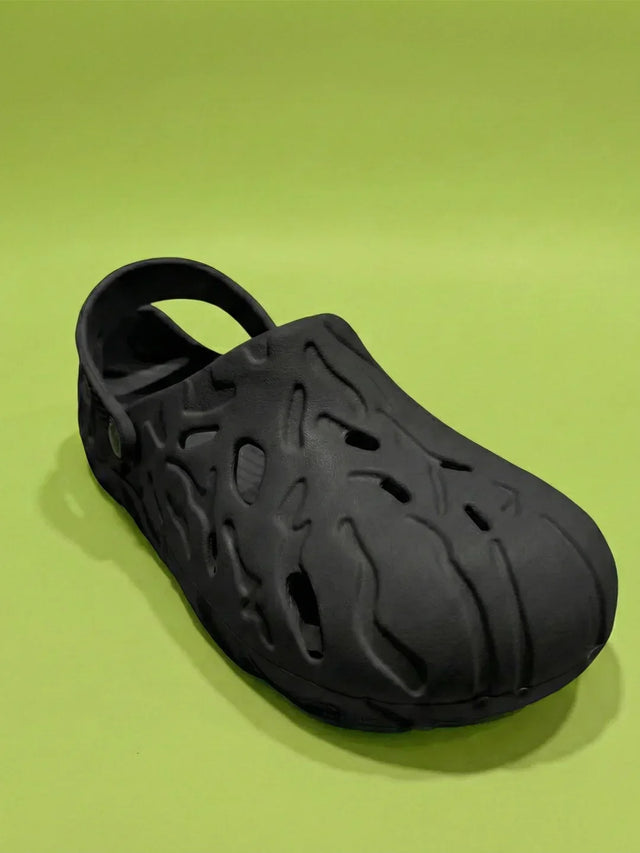 bigbanana Ferver-Black Unisex Clogs