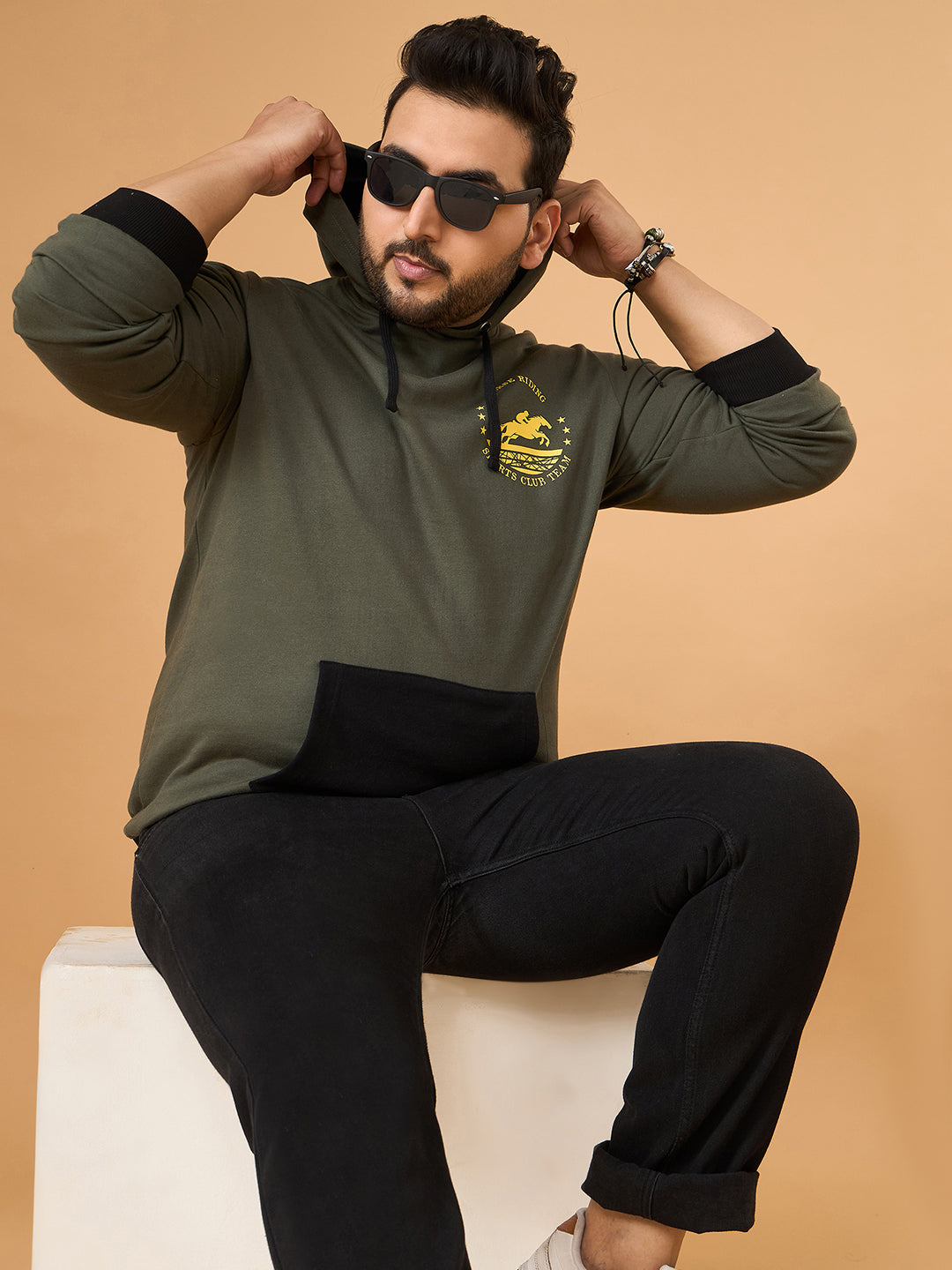 Men Plus Size Gallop Colorblock Sweatshirt