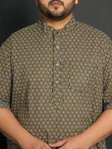 Men Plus Size Gueppi Geometric Short Kurta - bigbanana