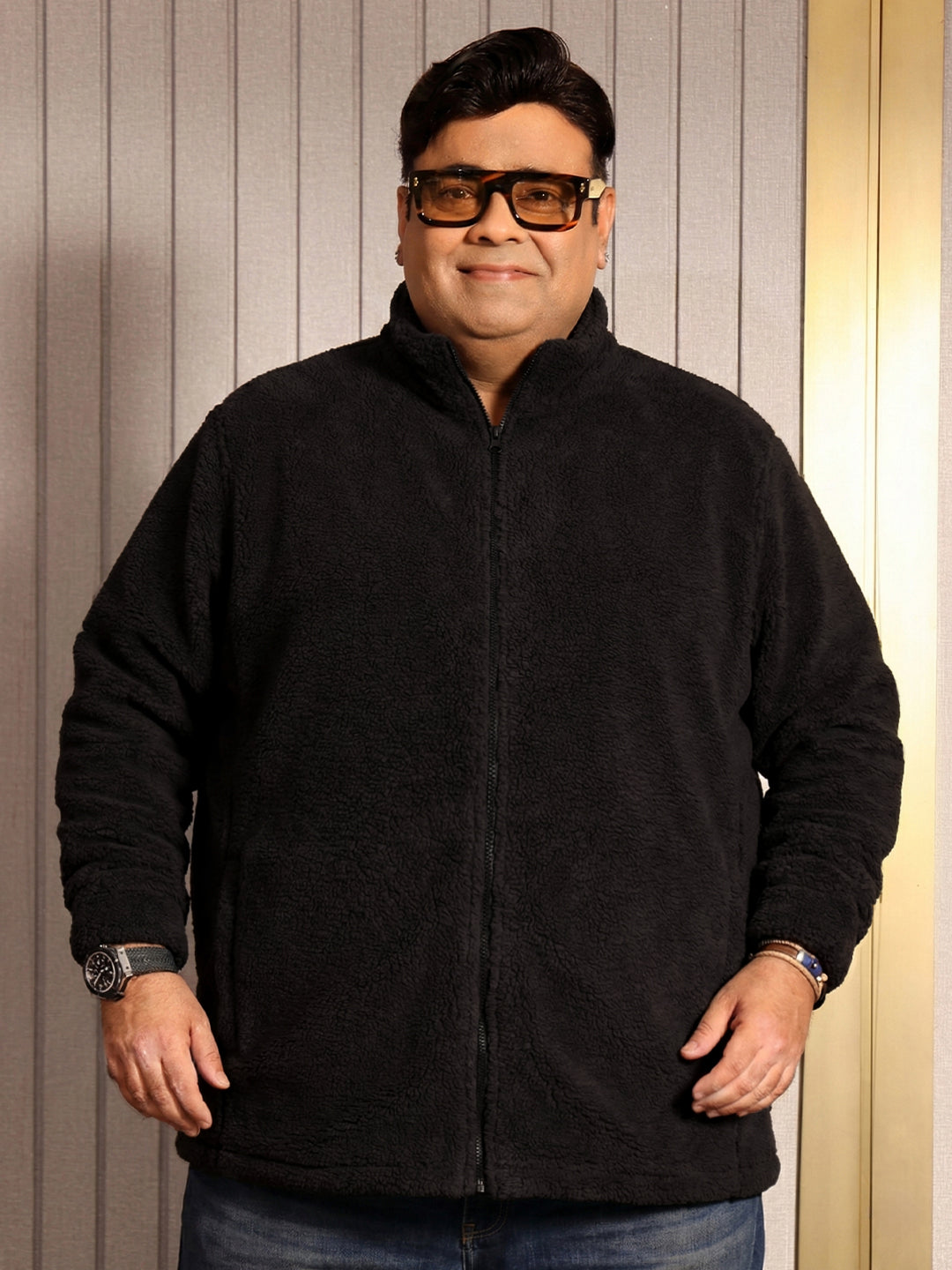 Men Plus Size Snug-Black Solid Jacket