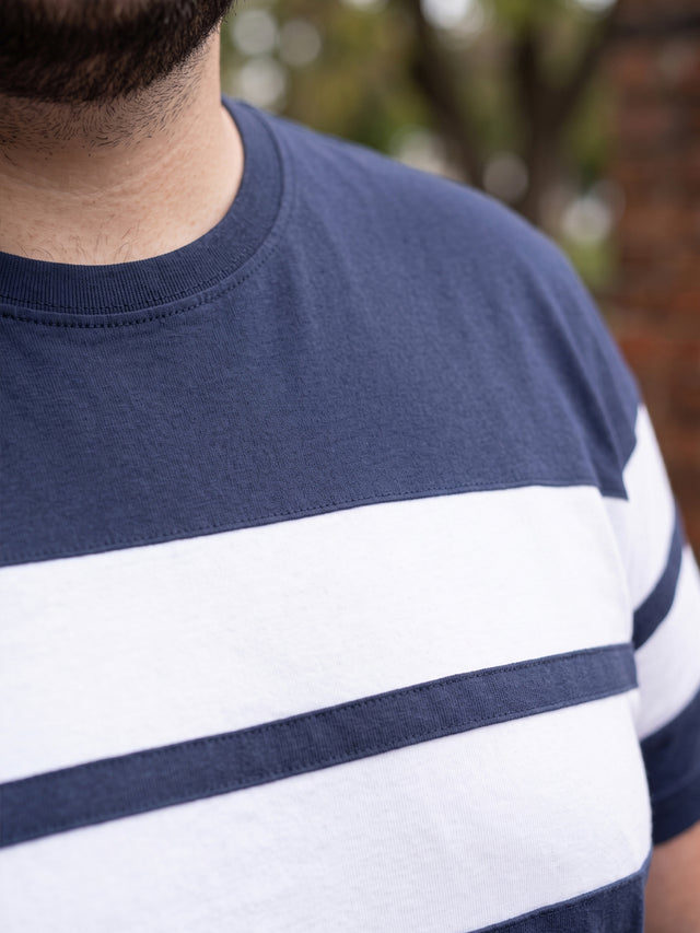 Men Plus Size Bridge Navy Colorblock Round Neck Tshirt