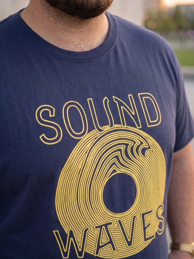 Men Plus Size Frequency Navy Printed Round Neck Tshirt
